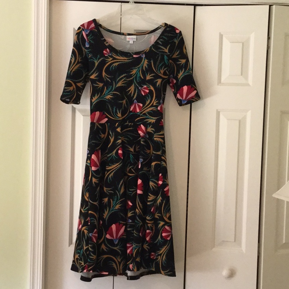 Small Lularoe Nicole